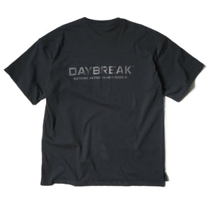 DAYBREAK BIG POCKET TEE (BLACK)